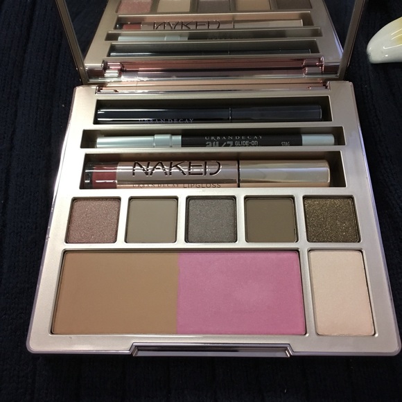 Urban Decay Naked On the Run Travel Kit - Picture 4 of 5